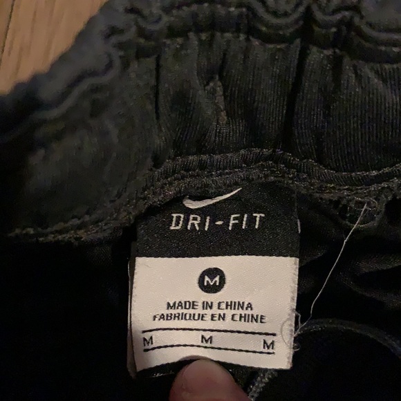 Nike boys Dri-fit short - Picture 4 of 4